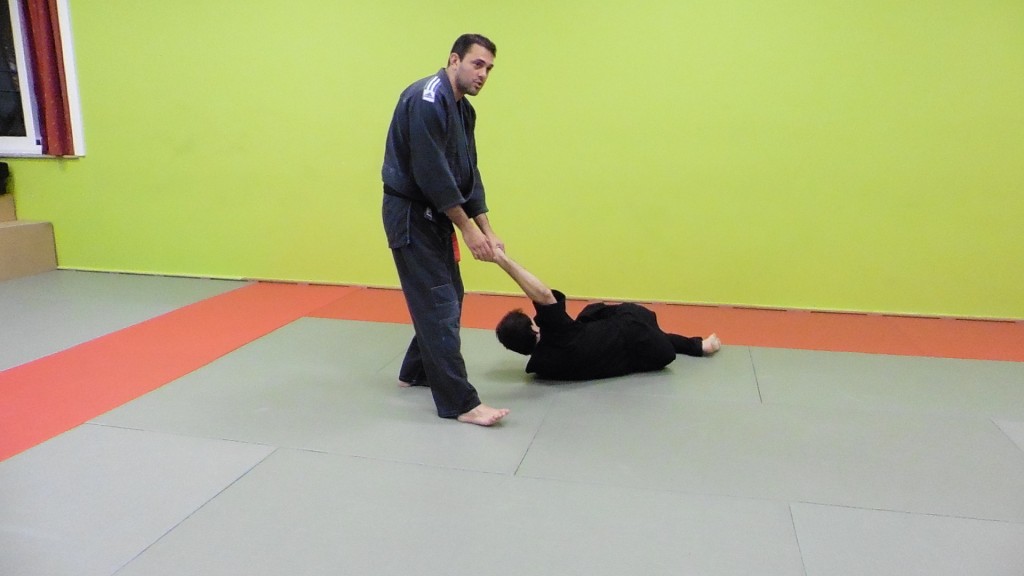 Students training at the Dojo du Cinquantenaire